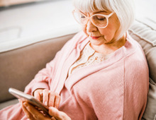 【50代・60代】スマホの「おすすめアプリ」5つ。ふだんはもちろん、災害時にもとっても役立ちますよ♪