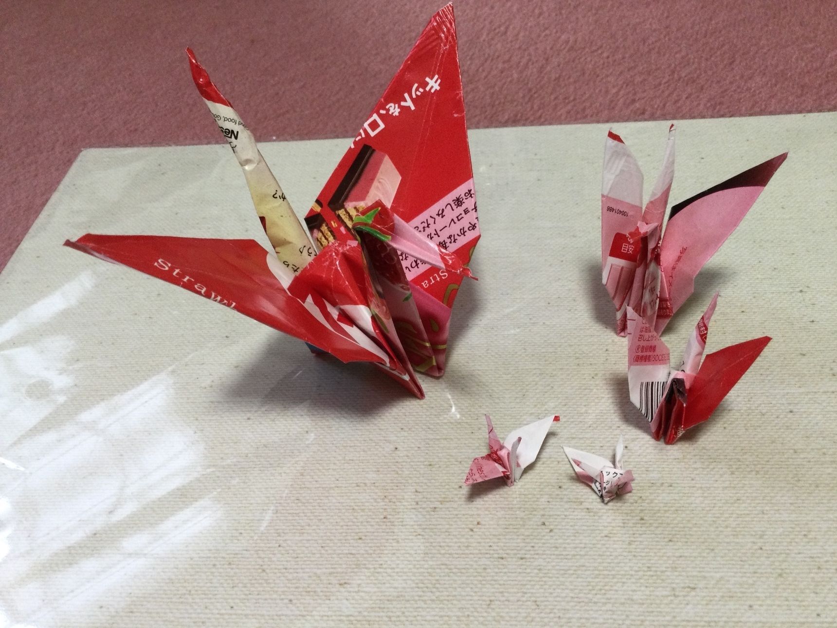 鶴を5羽折りました。