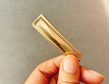 【キャンドゥ】極薄なのに力持ち！スマホに取り付けてみると…縦横自由で便利すぎて拍手喝采♪