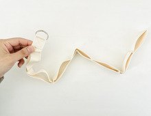 【セリア】何もない縦スペースが収納に変化！『60cmの優秀ベルト』ですぐにお部屋がすっきり♡