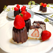 【萌え断面！】まるごといちごチーズチョコケーキ