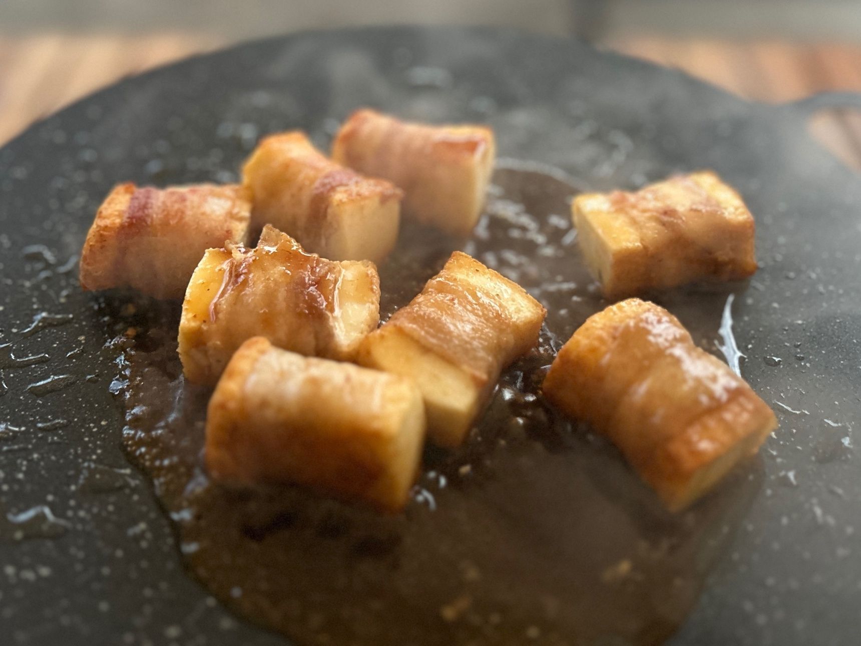 タレを回しかける