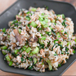 栄養たっぷり！サバ缶と小松菜のチャーハン