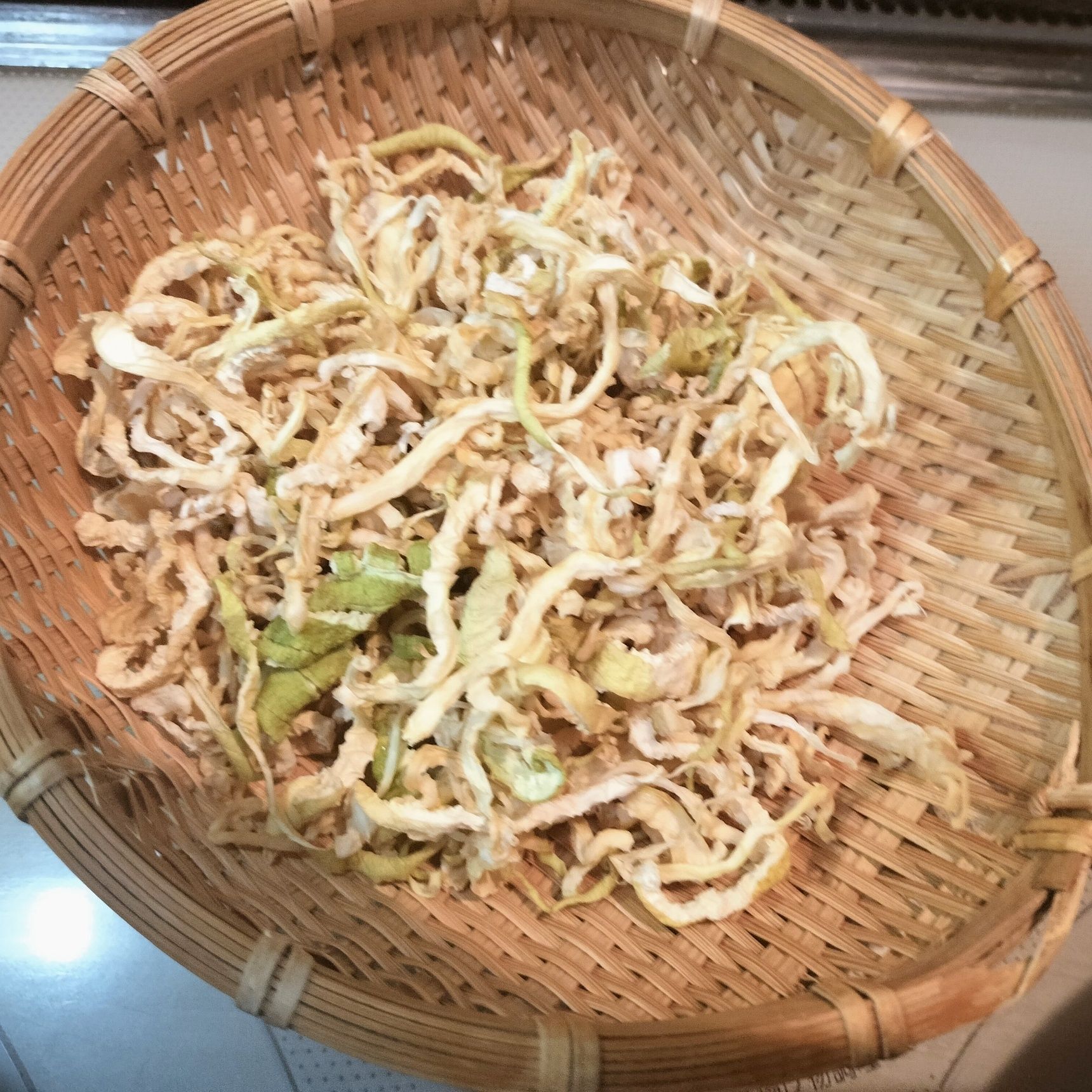 1.干し大根サッとを流水で洗い、しっかり水気を絞る