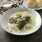 ルーを使わずに作れる！「鶏肉とブロッコリーのシチュー」