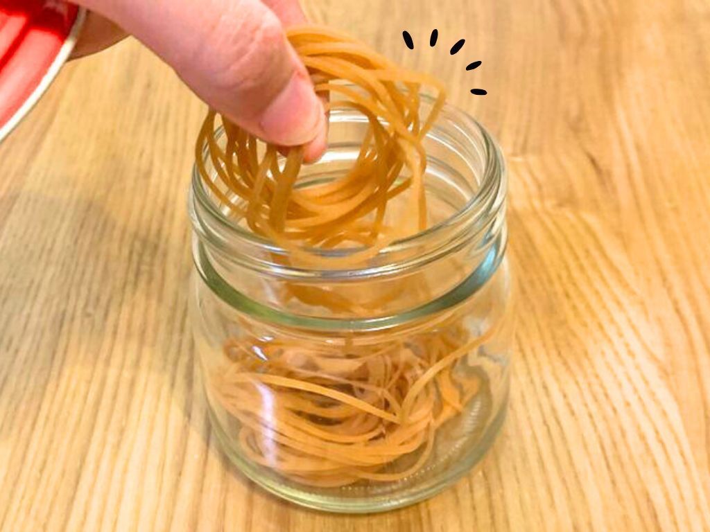 『輪ゴム』もうベタベタになりません！ひとつまみ入れるだけの超簡単裏ワザ♪