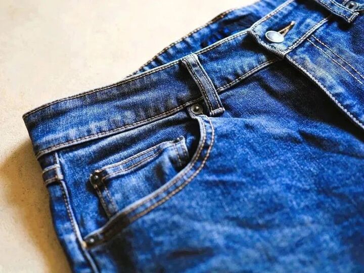 針や糸、テープも不要!【パンツの裾上げ】が今すぐできる裏ワザ。いざという時に覚えておくと便利ですよ♪