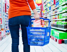 食費月3万円台の節約家が「スーパーでリピ買いするモノ」3つ。物価高でもこれだけはゼッタイです！