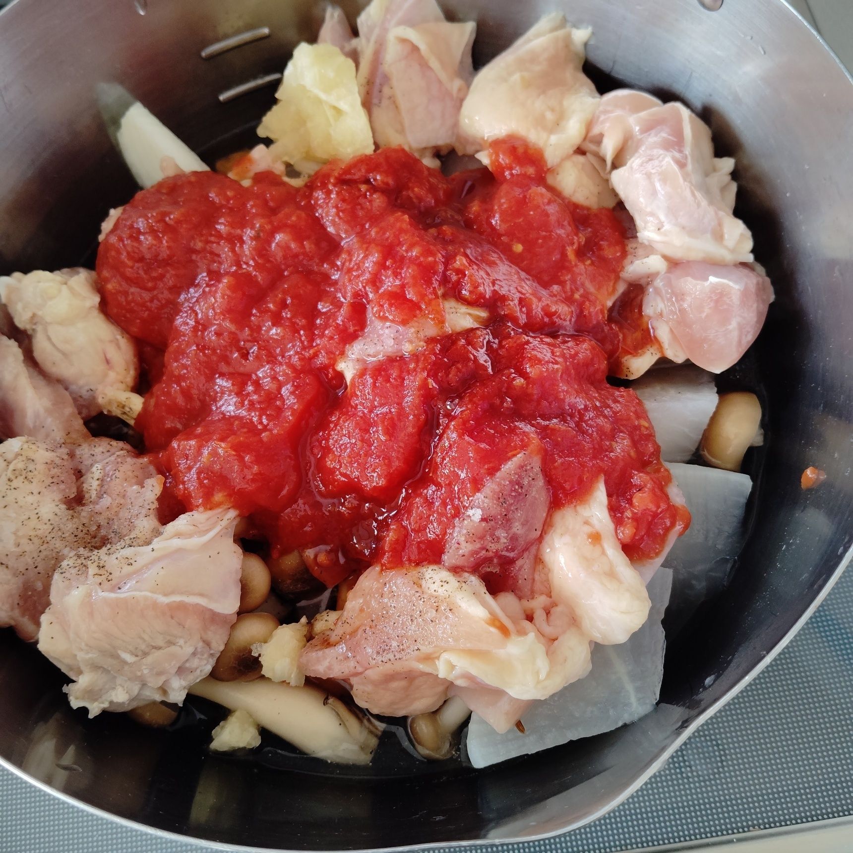 2.材料をすべて鍋に入れて煮る