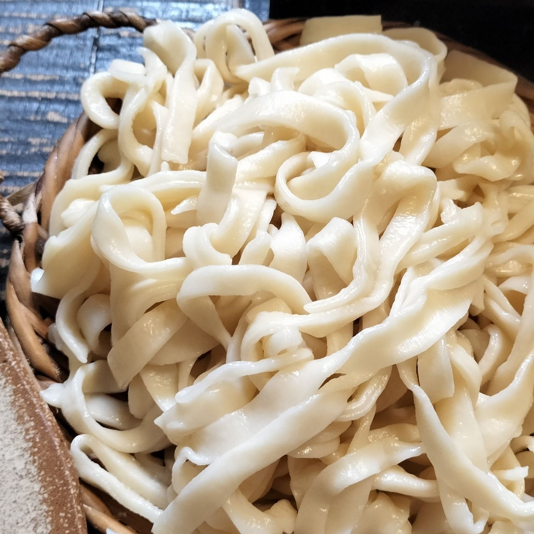 餃子の皮を作る感覚！即席！手打ちうどん！のどごしの良いもちもちうどん！