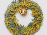 2026 ミモザのリースです～ いつもの金網型があるので、あっという間に！！