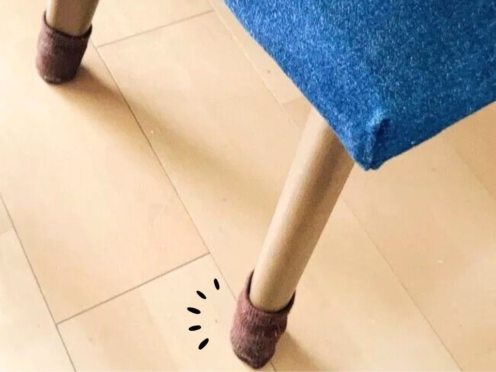 イスの靴下がすぐ脱げちゃう！そんな時はあるモノを"ちょい足し"すればOK