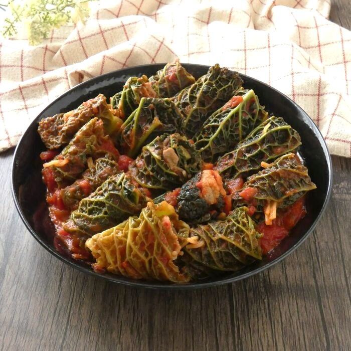 食べ応えバッチリ！「豚肉巻きサボイキャベツのトマト煮」