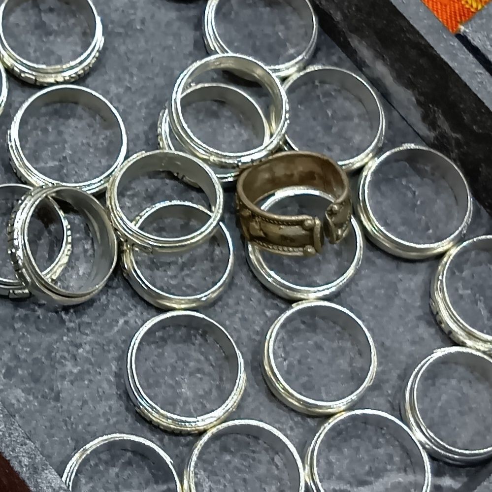 こちら、アフター万博の大阪マルイの会場で出会った、その名も『マワールリング』！