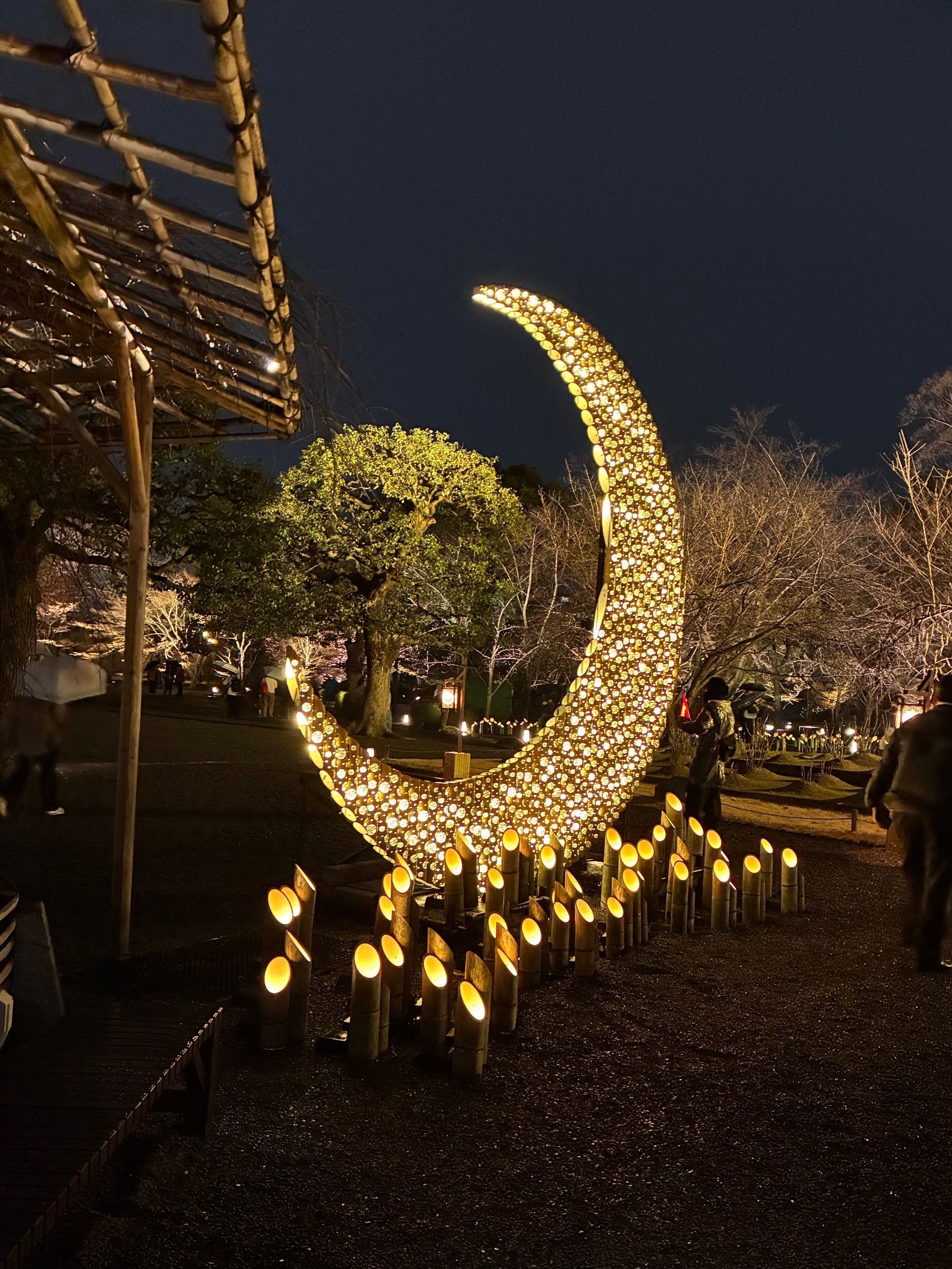 回廊を出たところで待っていたのは