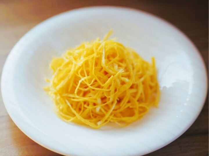 切り方をちょっと変えるだけ!細くてキレイな『錦糸卵』の作り方。これでもう失敗しません♪