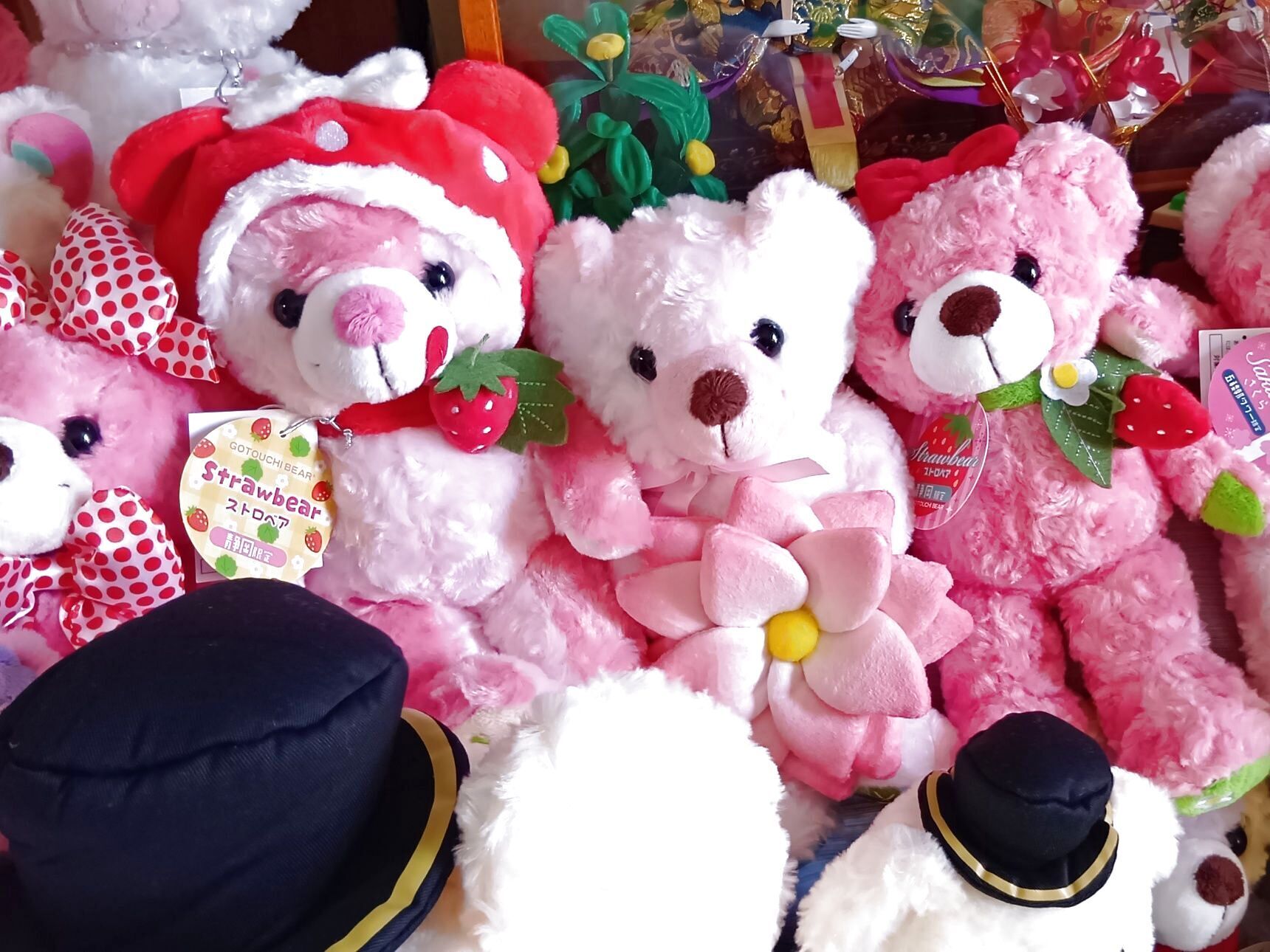 桃色のご当地ベアさん達、可愛いね！