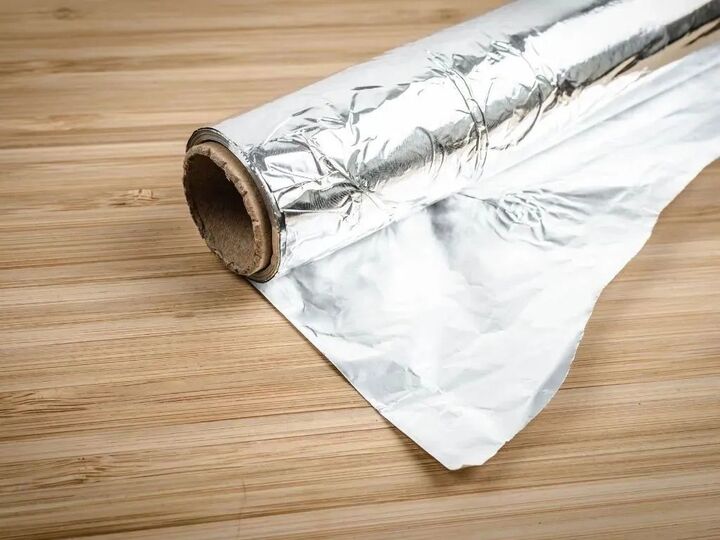 『アルミホイル』はどっちが表?裏?すぐ答えられたらスゴイ!意外と知らない活用法