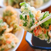 菜の花と干しえびの春色かき揚げ