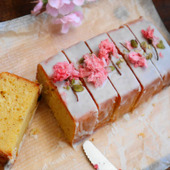 桜と白あんのパウンドケーキ