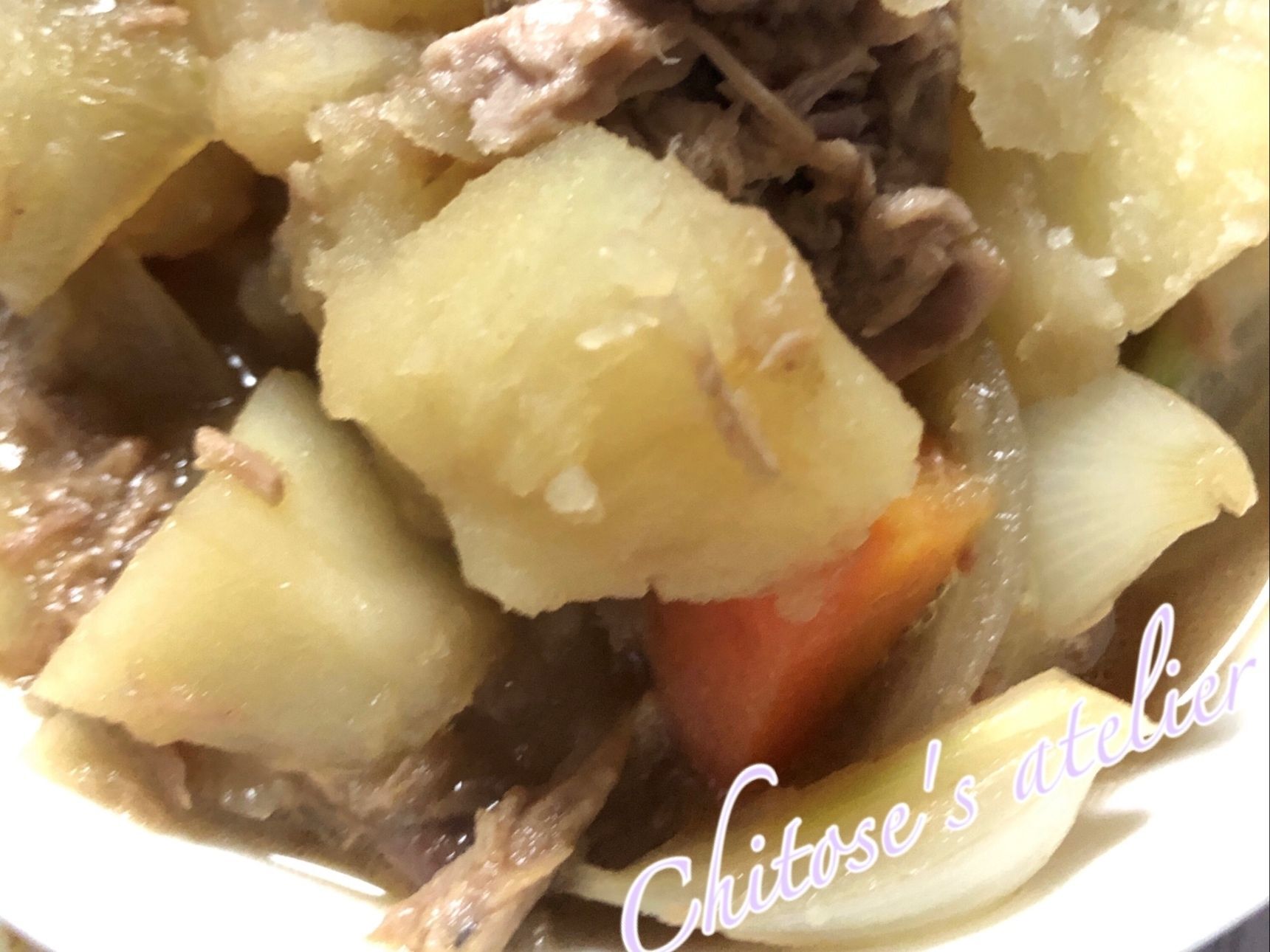 お肉の代わりにツナを使って『ツナじゃが』