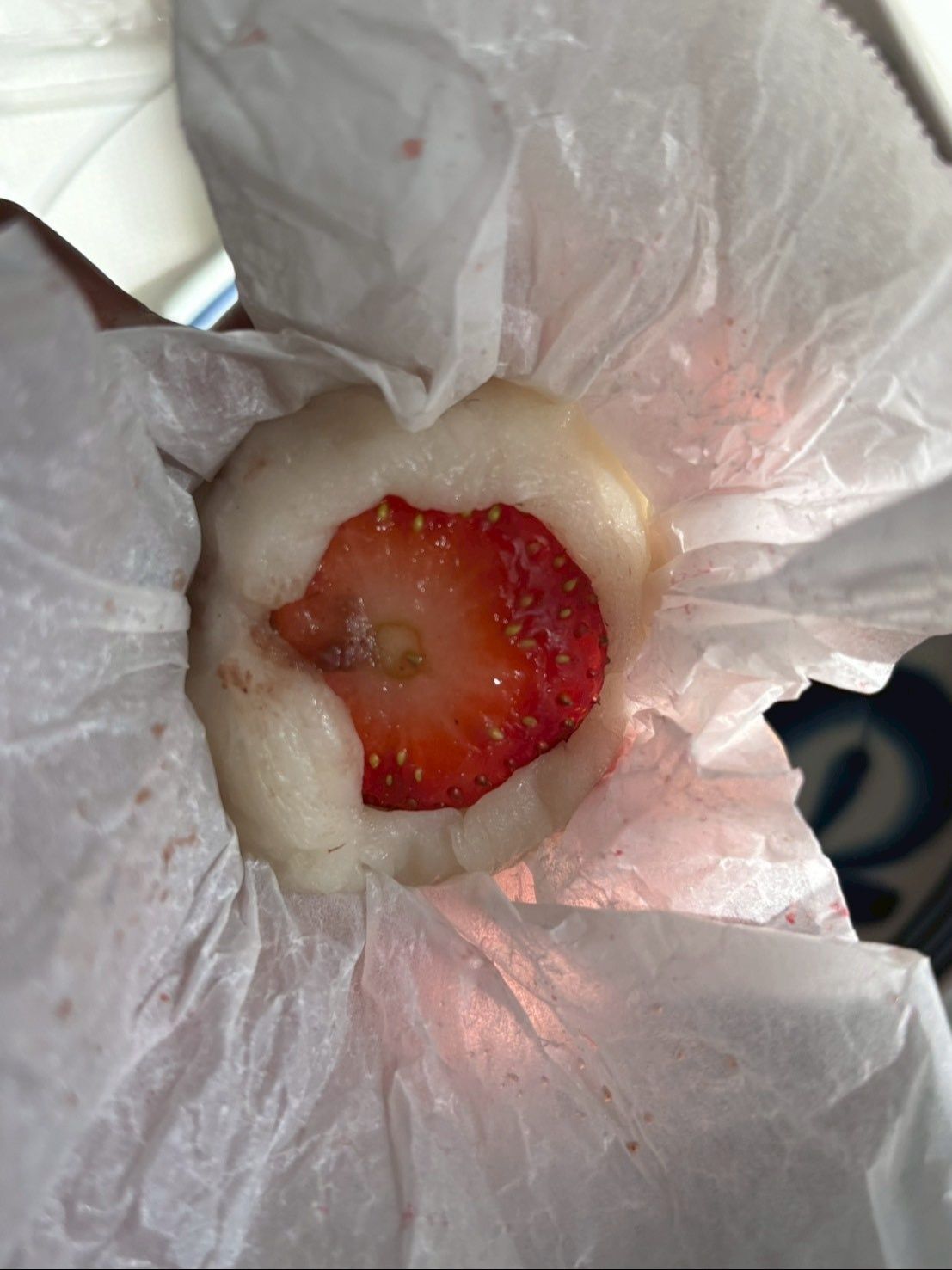 周りから包んでいき、下から上へと延ばしていきます。