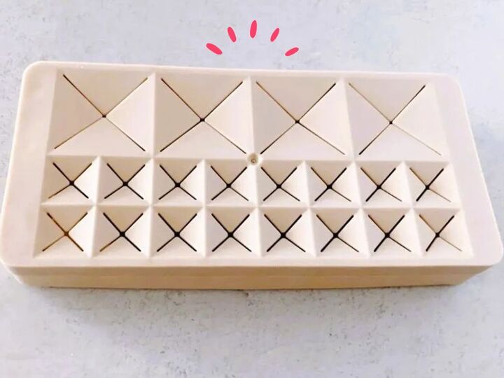 【ダイソー】インパクトのある見た目だけど…実はスグレモノ!おしゃれを陰で支えてくれますよ♡