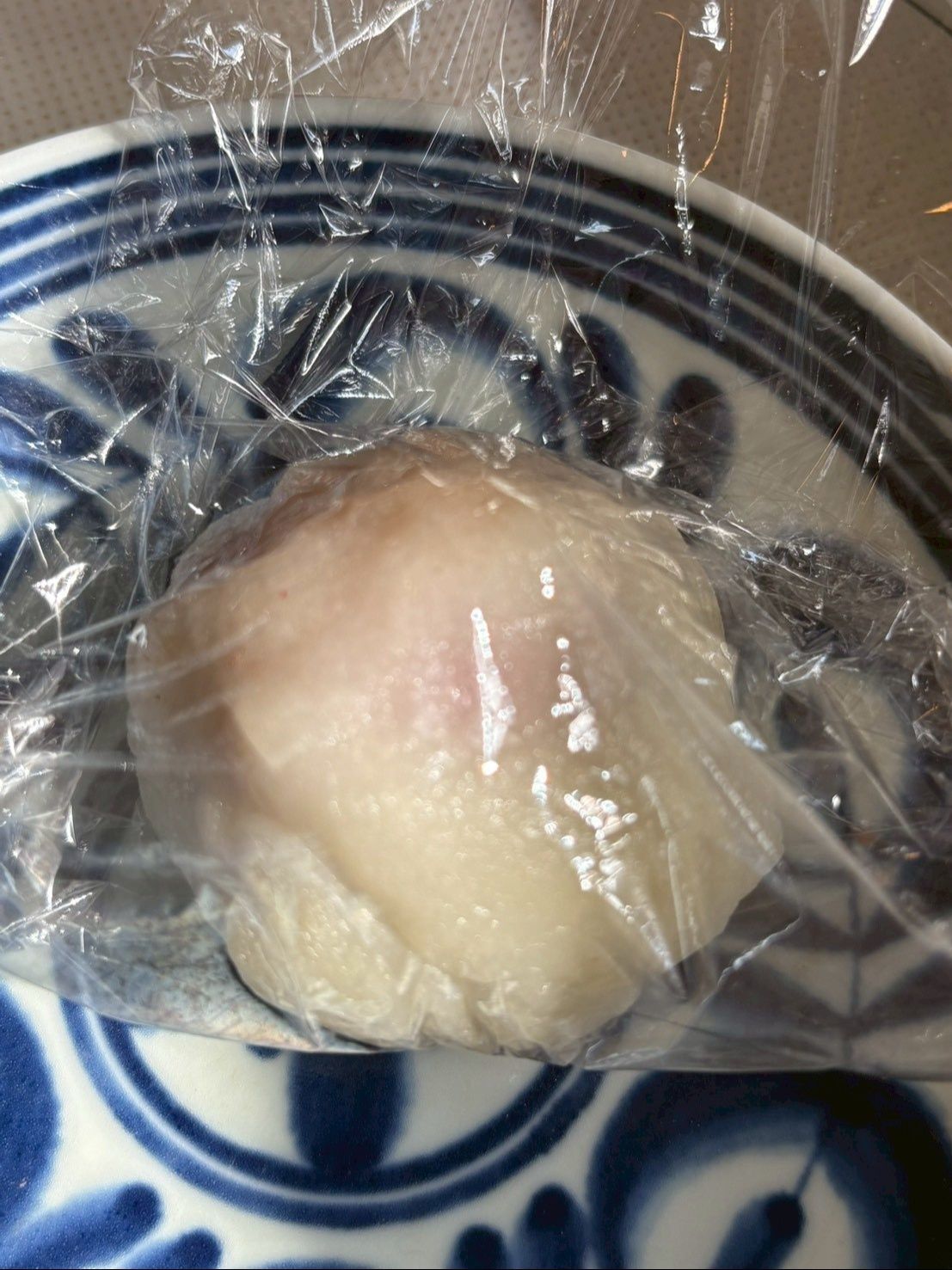 閉じたらすぐにラップで包みます！