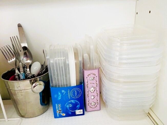 かさばるタッパーの収納法