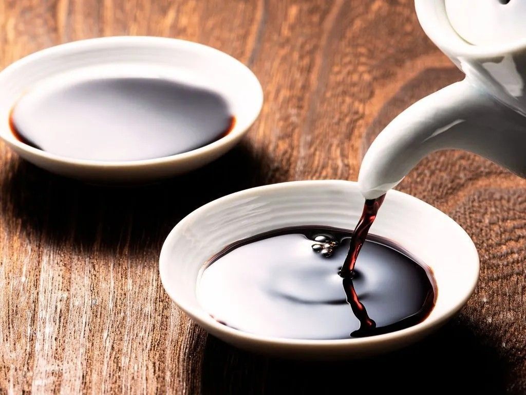 「薄口醤油」と「濃口醤油」の違い。正しく答えられたら天才！？【大人のたしなみ】