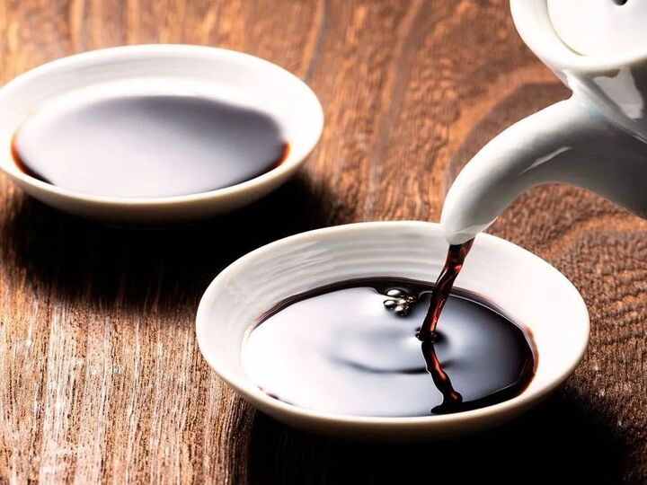 「薄口醤油」と「濃口醤油」の違い。正しく答えられたら天才!?【大人のたしなみ】