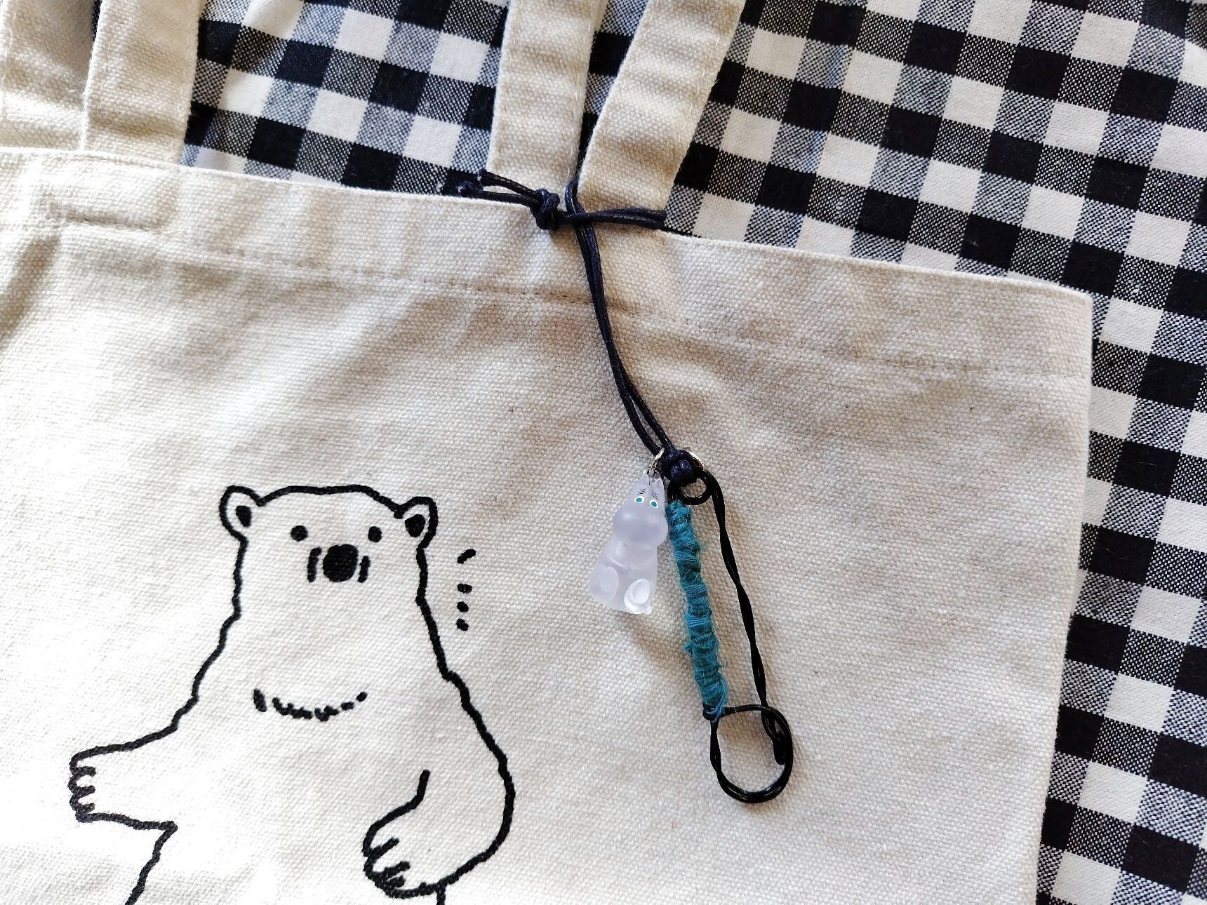 端材が変身！ピン型チャーム