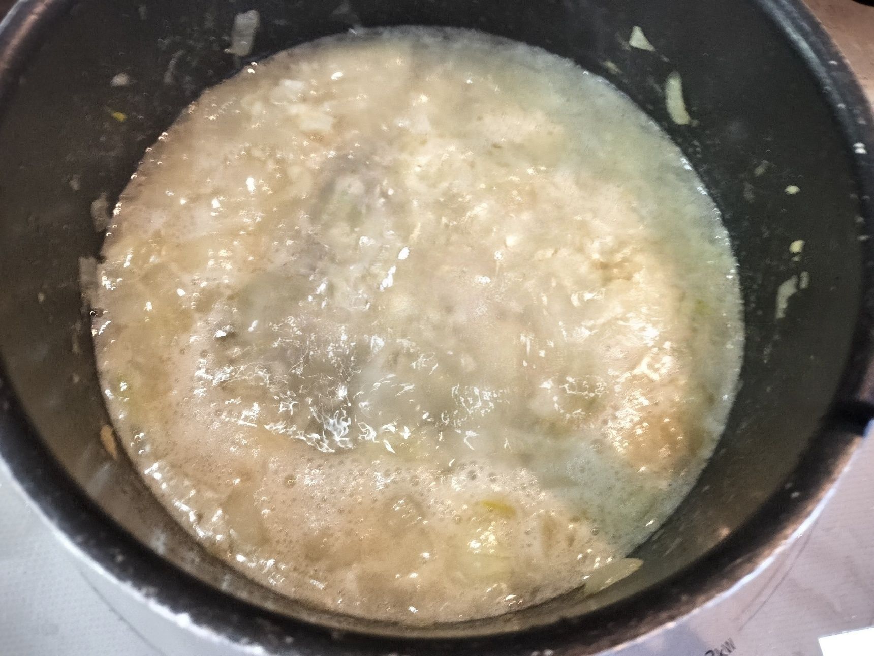 1、フライパンに、サラダ油を入れる→材料▲を入れてよく炒める→水を加えてコトコト煮る