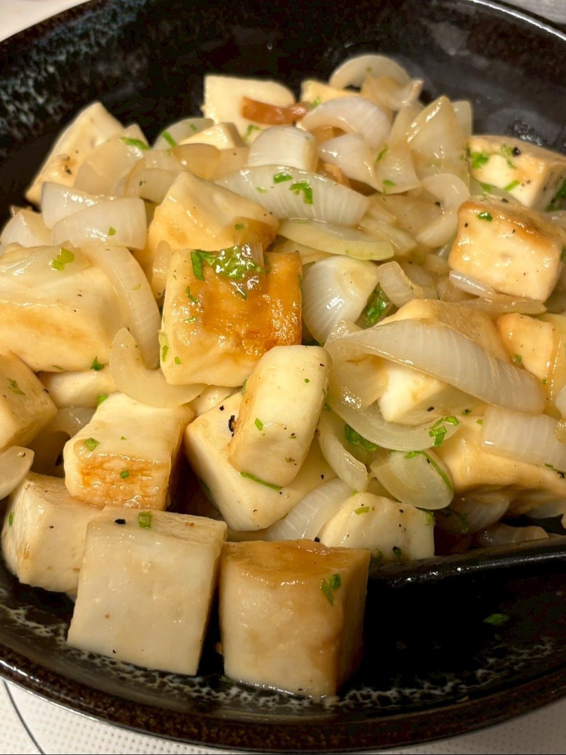 今日は大きな丼に盛り付けて豪快に頂きました！