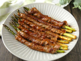 こってり味でごはんが進む！「肉巻きアスパラのデミグラスソース炒め」