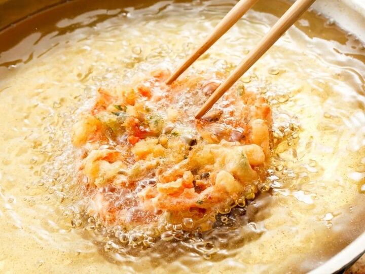 天ぷらの衣に入れるだけで〈ふんわり&サクサク〉!誰にも教えていない成功のヒケツ