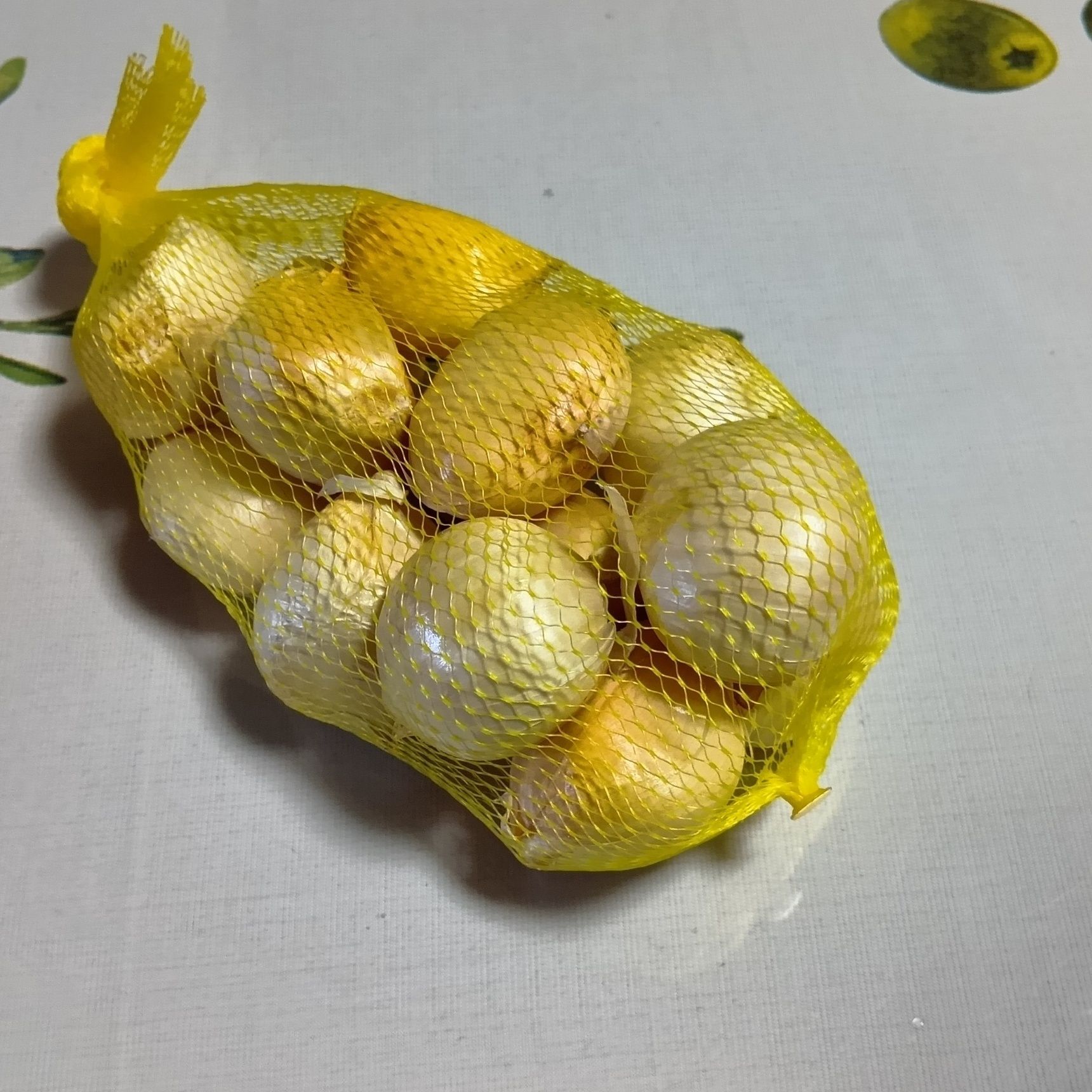 こちらは、にんにくに似ていますが、ジャンボにんにくです！