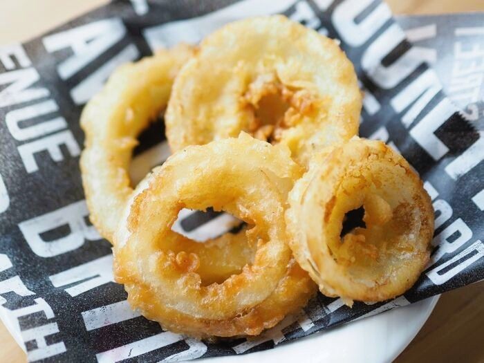 新玉ねぎで美味しさ倍増♡おうちで絶品『オニオンリング』ができちゃった！