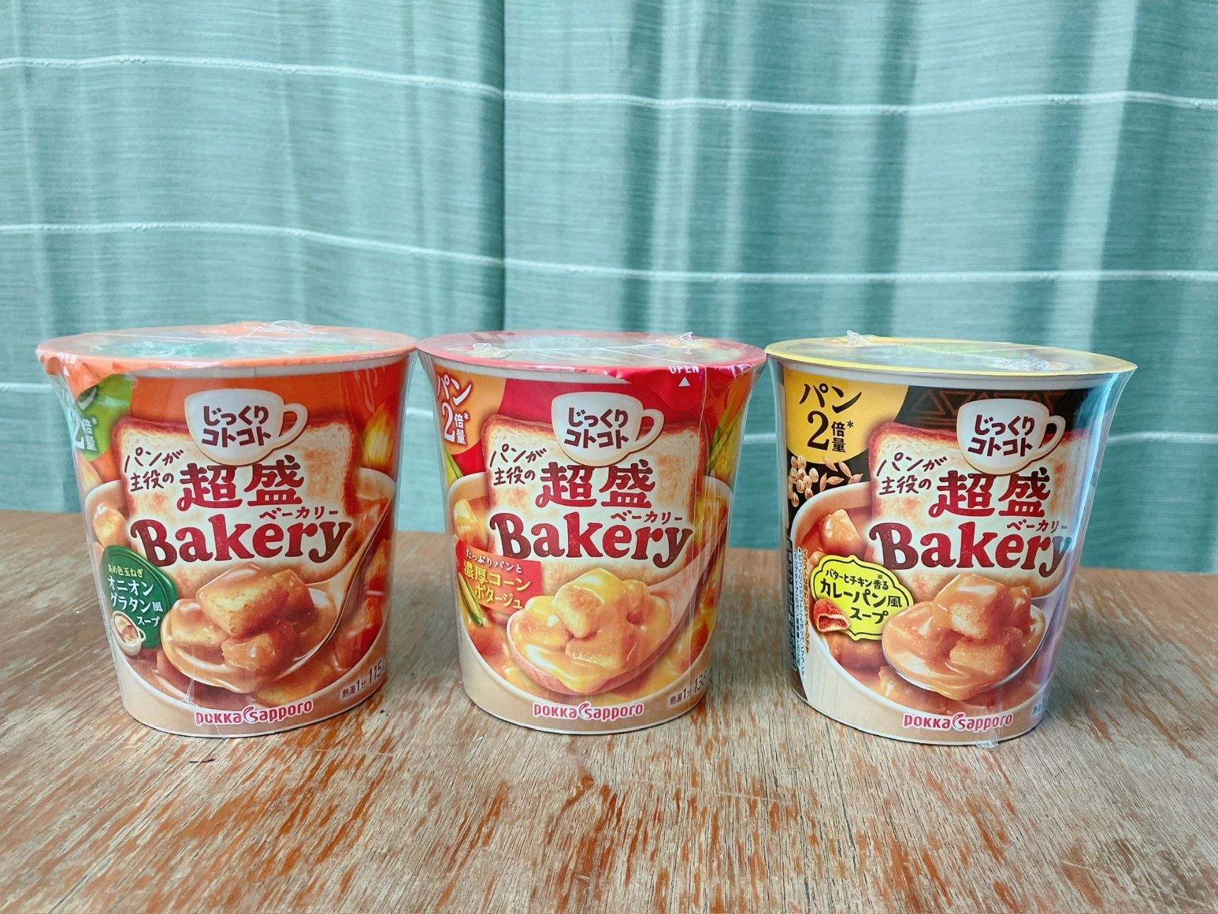 ゴロッとしたパンが美味しい！じっくりコトコト超盛ベーカリー 濃厚コーンポタージュ