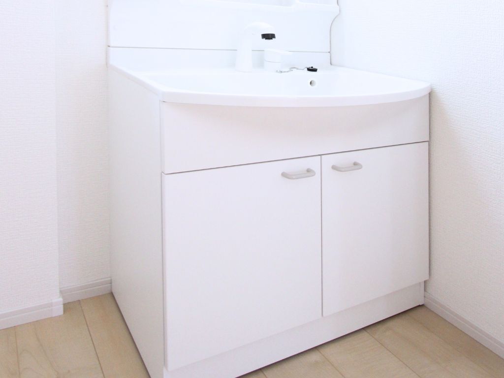 ごちゃついた「洗面台下収納」はこうすれば使い勝手が爆上がり！わが家の"秘策"教えます♪