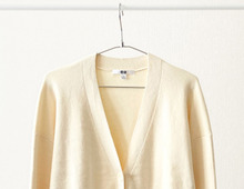 【ユニクロ】毎朝着る服、迷ってない？40代の春コーデに『ショート丈カーデ』が大活躍！