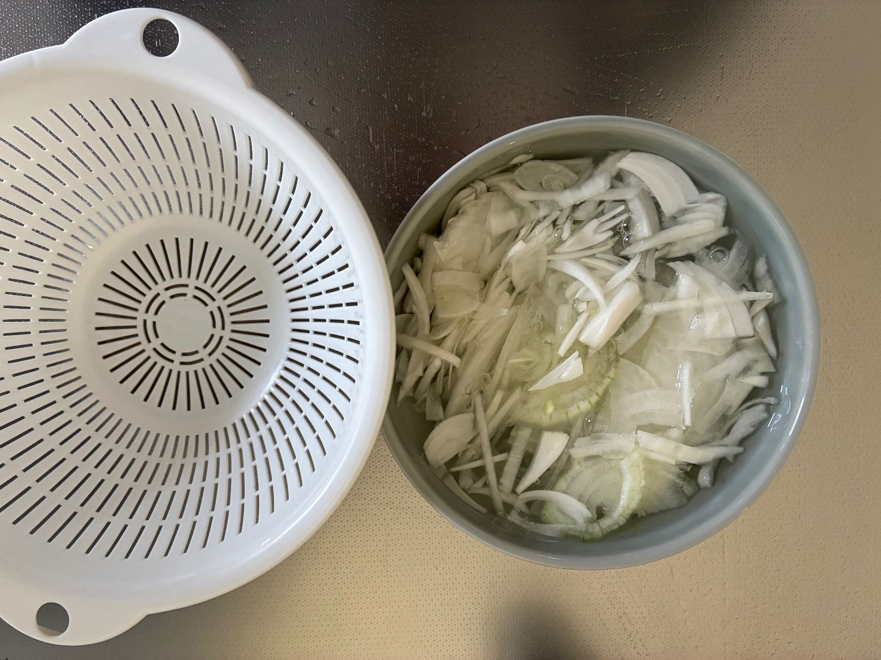 新たまをさっと水にさらす