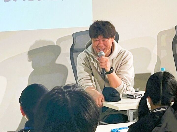 「2行で終わってしまう作文」が変わる!累計1000万部超の小説家が教える、表現が広がるヒント!