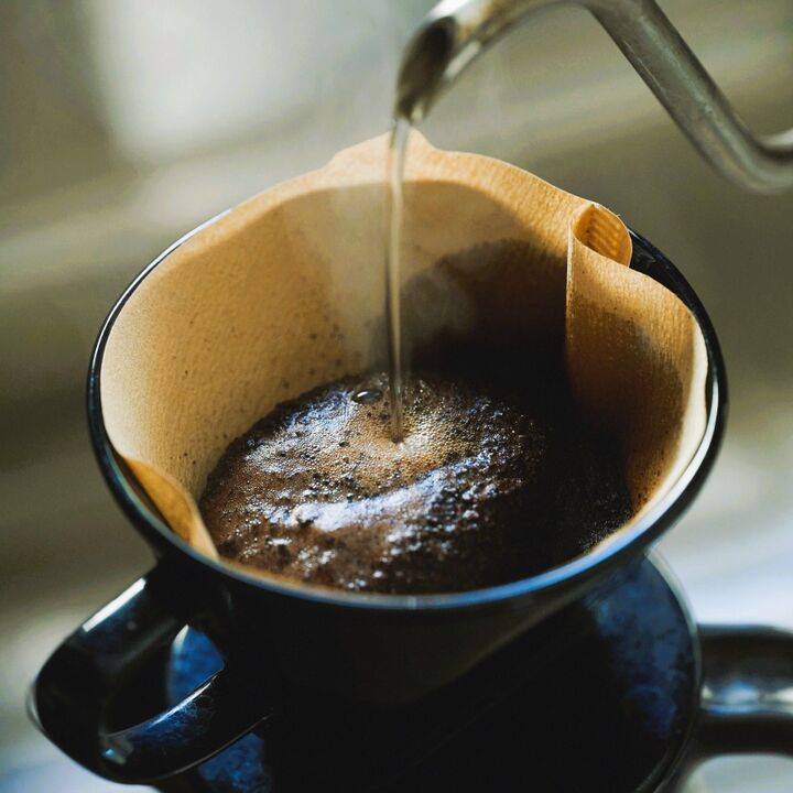 〈60代の暮らし〉ギリギリの生活費と、足元がスースーするような不安。それでも、小さな自分だけの台所に立つのは楽しかった!