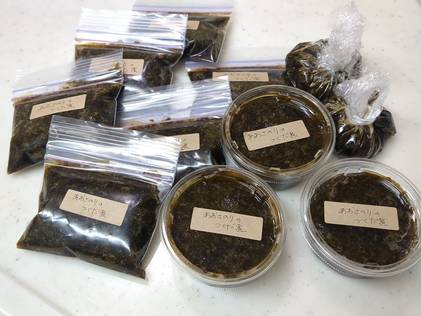 程よく煮詰めたら完成！粗熱が取れたら小分けにすると冷凍保存可能です！