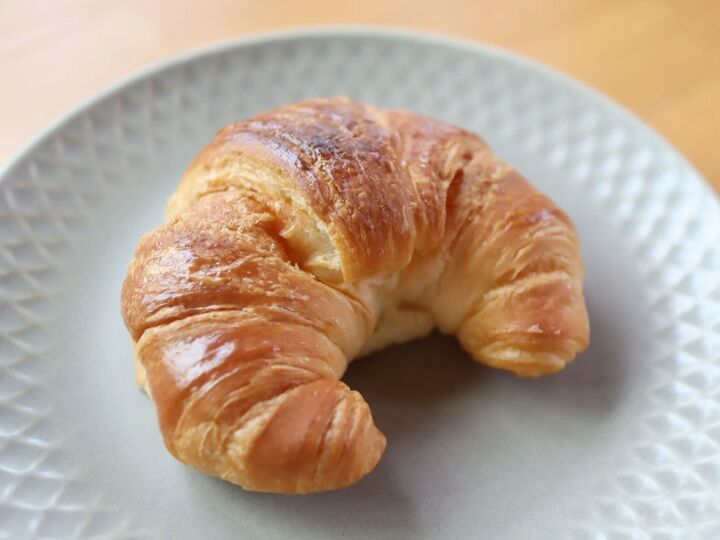 クロワッサンを2分放置してみて♡お店の焼き立てを再現する方法【やってみた】