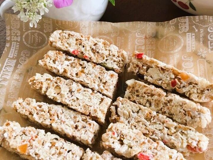 材料2つだけ!10分で完成「簡単シリアルバー」の作り方。朝食やおやつにもおすすめです♪