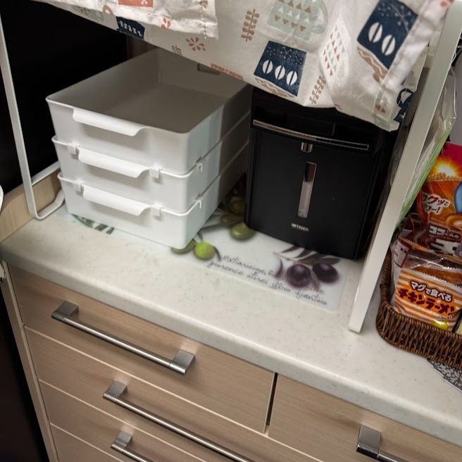 キッチン小物は重ねて収納