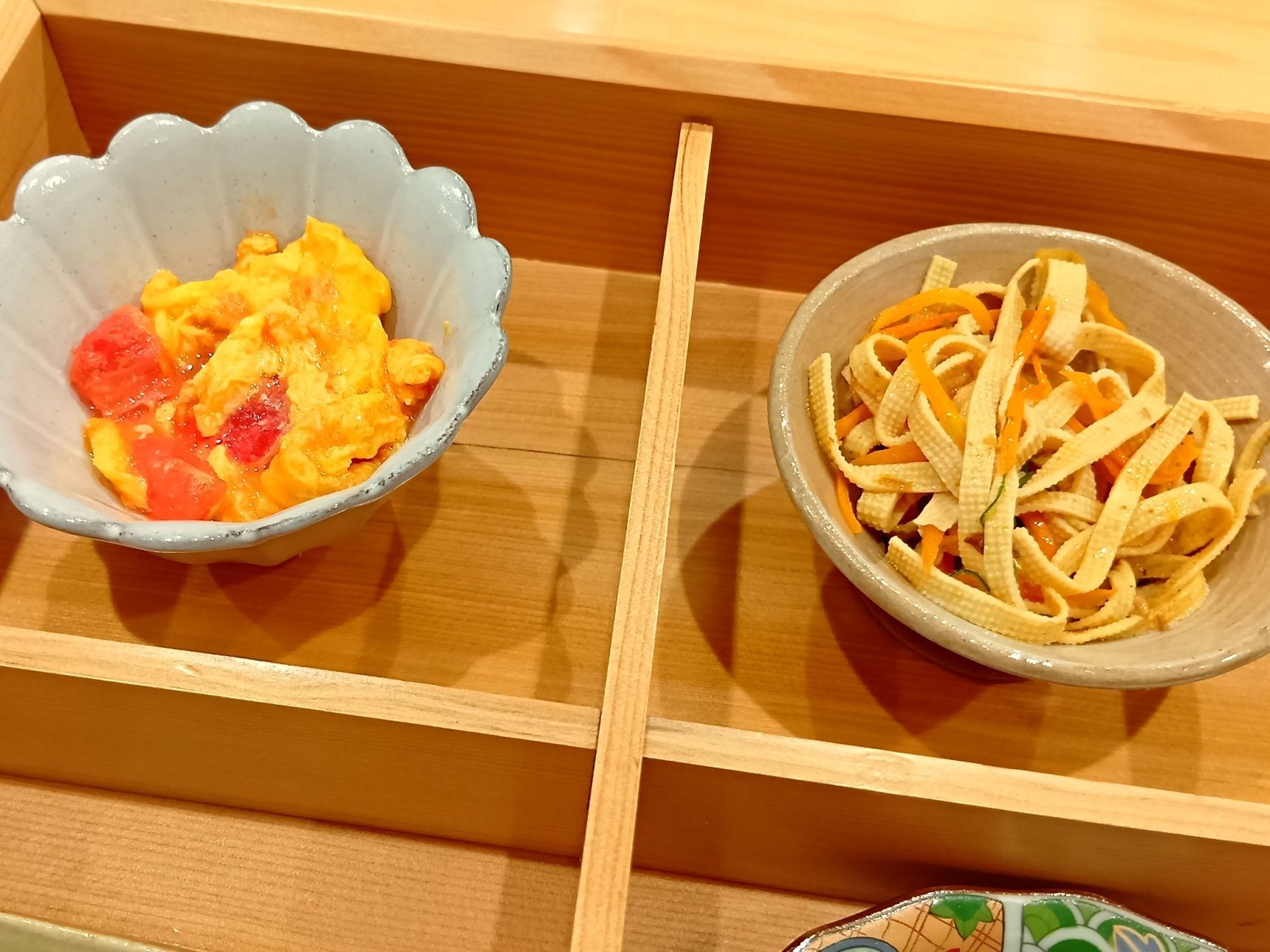 心地よい雰囲気の中、リラックスしてお食事が楽しめますっ！