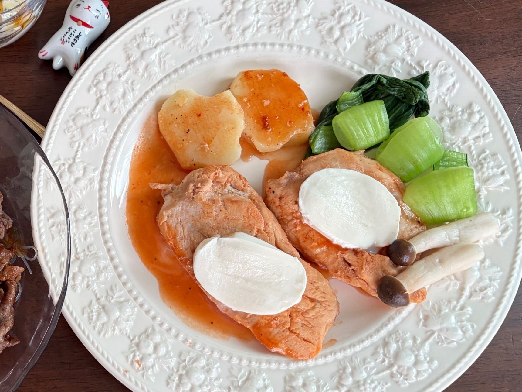 物価高騰でも鶏胸肉は家計の見方「究極の鶏胸肉トマトソースステーキ」